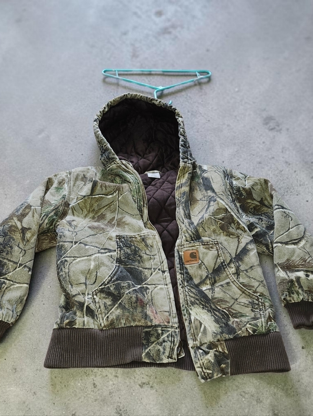 Boys Carhartt Jacket- Flaws